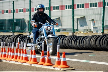 Harley-Davidson-motoschkola-10